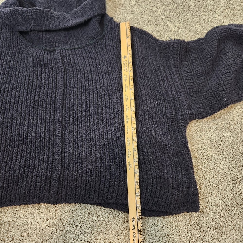 Free People Be Yours Cowl Neck Sweater Size Medium - Picture 8 of 8